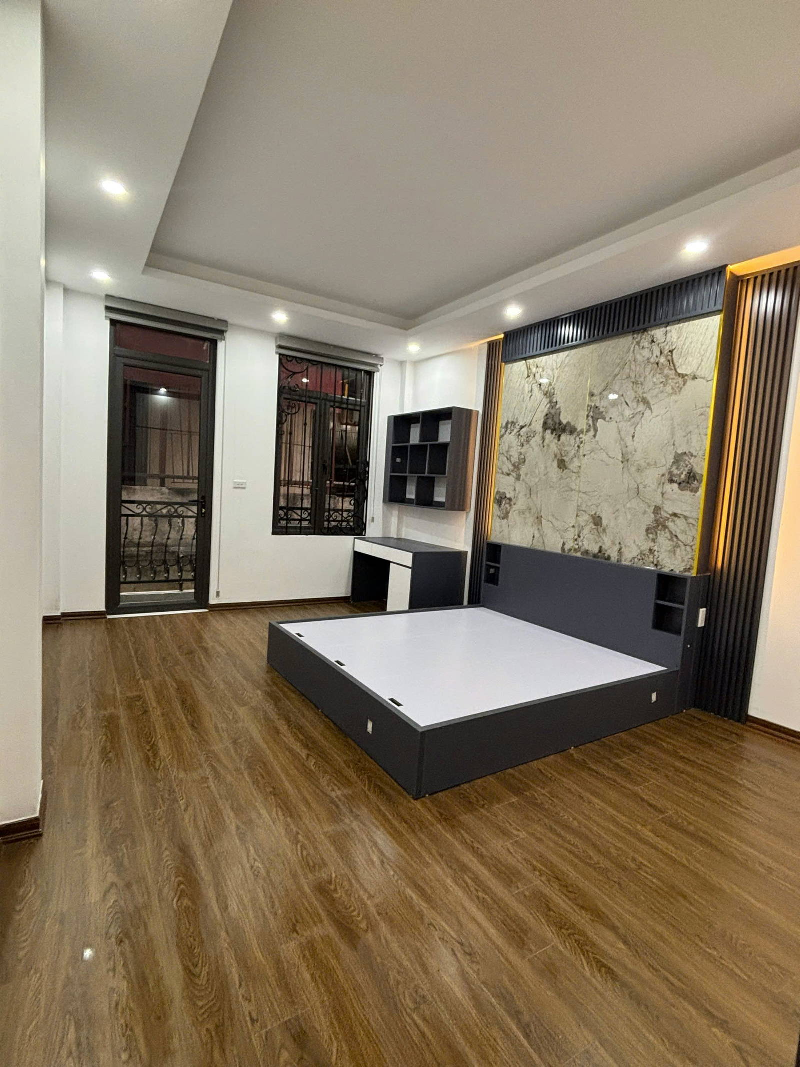 BÁN NHÀ GIẢI PHÓNG, HOÀNG MAI. GẦN PHỐ, MỚI TINH, FULL NỘI THẤT. 35m2,   6.8 tỷ. - Ảnh 5